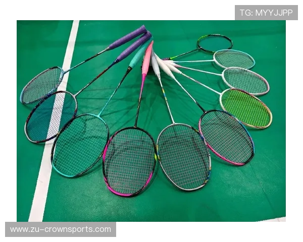 傅海峰的家里居然收藏了一间专门挂羽毛球拍的私人博物馆?这生活我真服气!