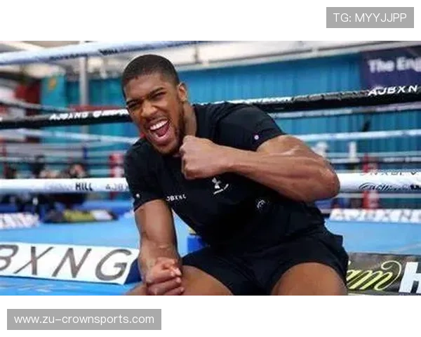 安东尼·约书亚练了十年还是不喝夜宵，这日常比谁都狠啊！