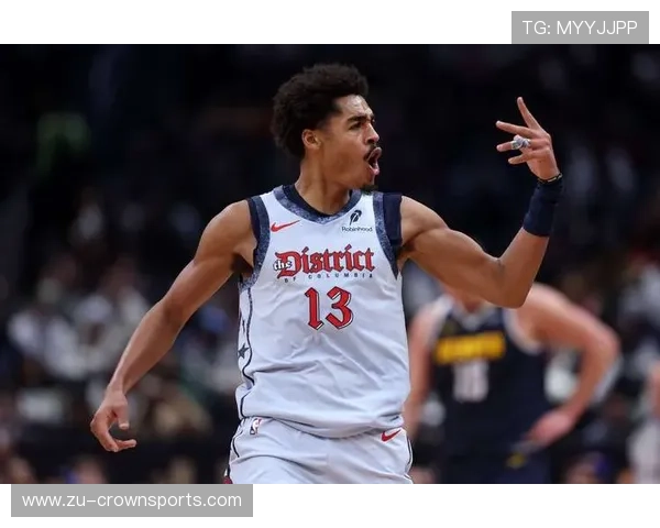 乔·杜马斯挡拆造杀伤提升得分效率创造关键机会